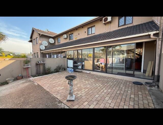 3 BEDROOM DUPLEX FOR SALE IN RESERVOIR HILLS